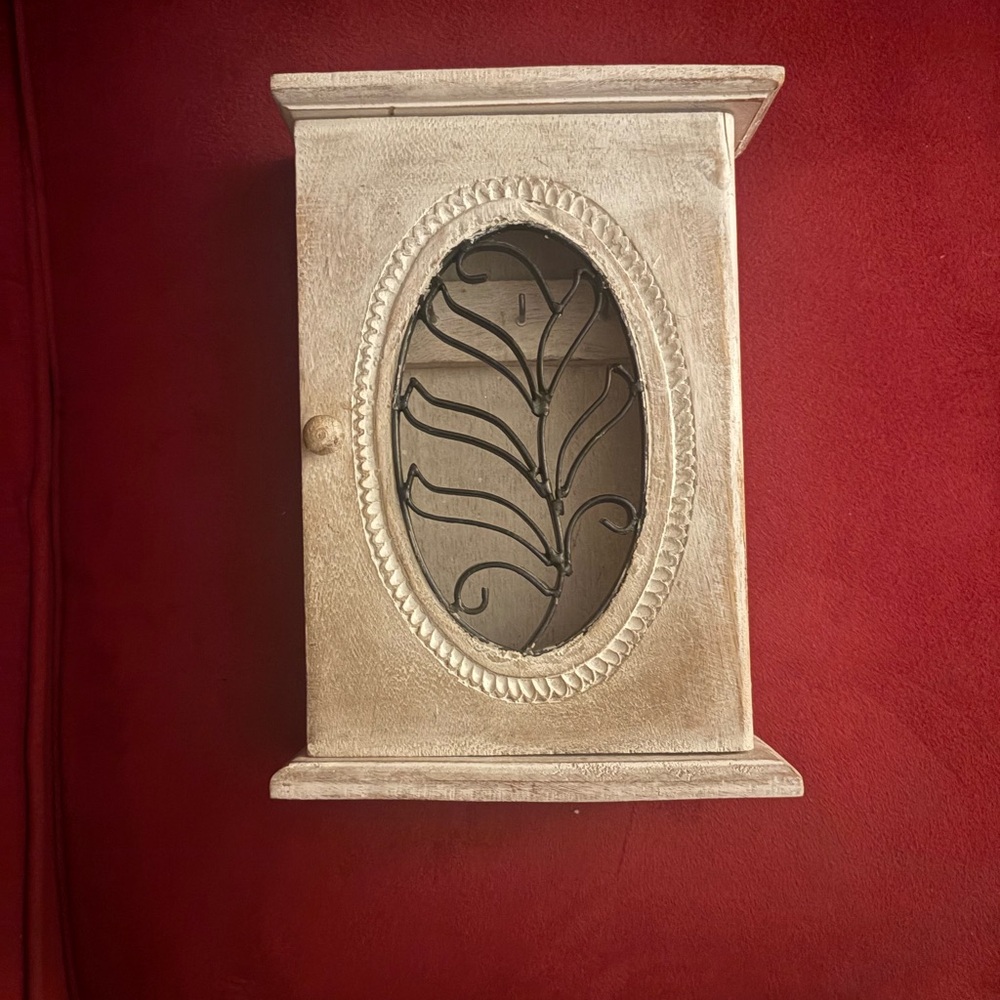 Key box